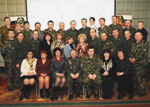 Личный состав отдела автоматизации в полном составе 20 февраля 2004